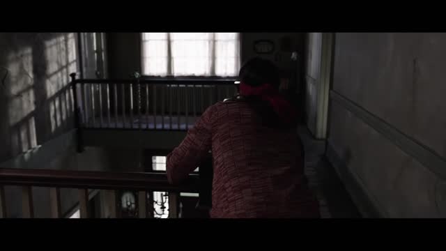 Escena de Expediente Warren · El escondite